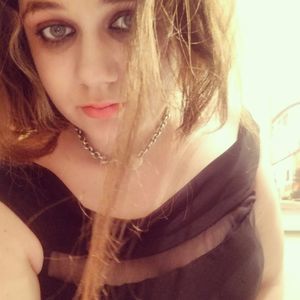 Meet your Posher, Cortney